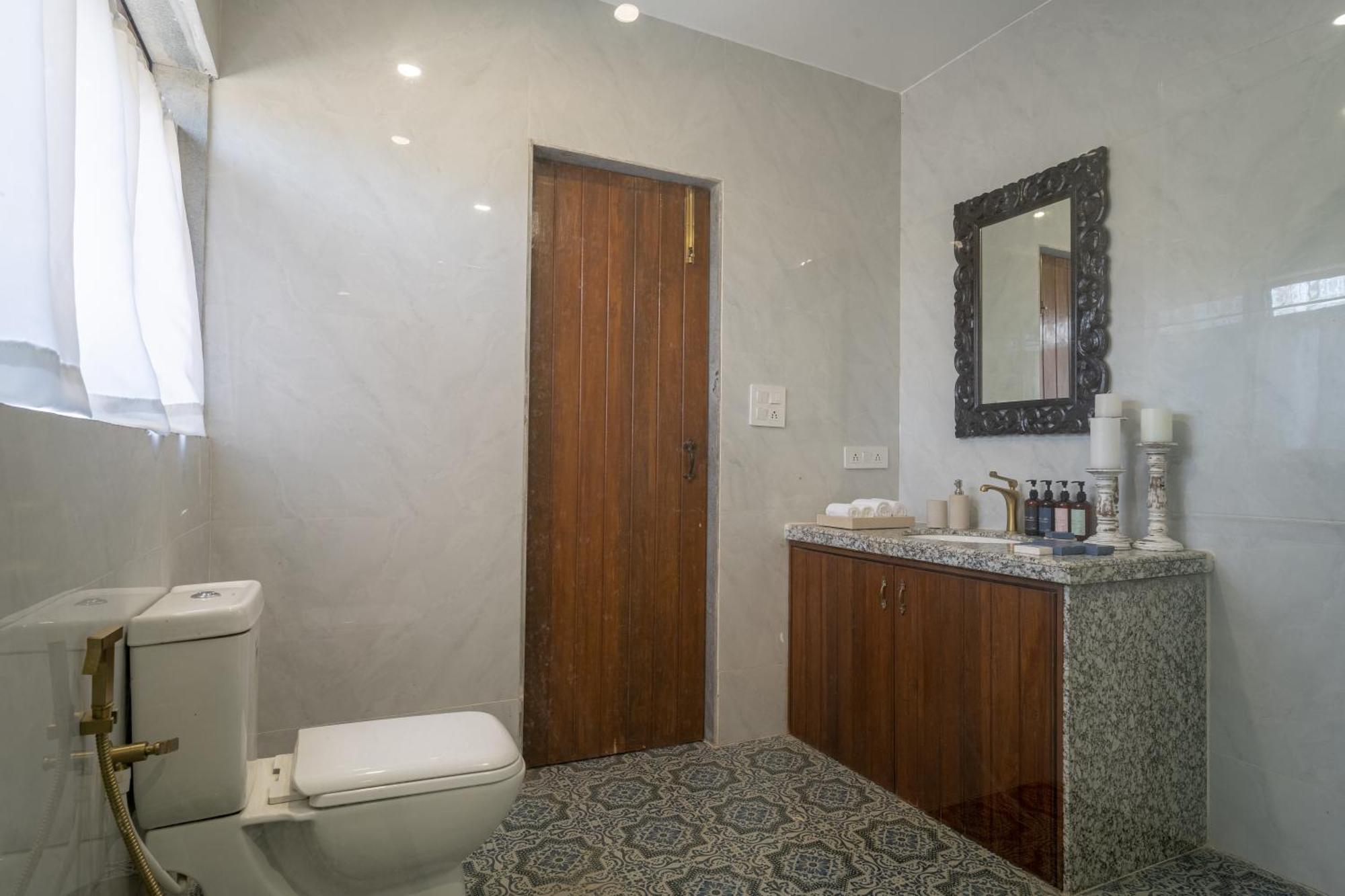 Lohonostays Villa Santorini آليباغ المظهر الخارجي الصورة