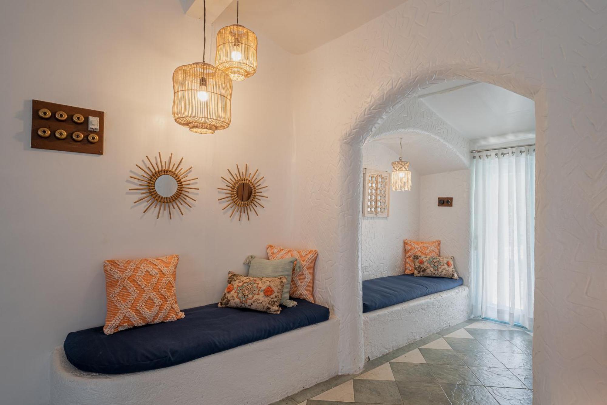 Lohonostays Villa Santorini آليباغ المظهر الخارجي الصورة